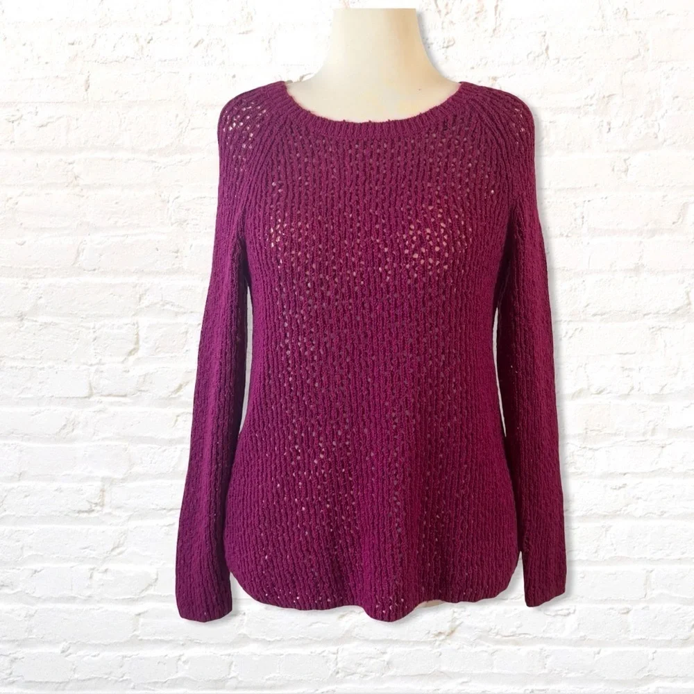 Tommy Bahama Women’s Open Knit Crewneck Sweater Size Large Sangria Wine Berry